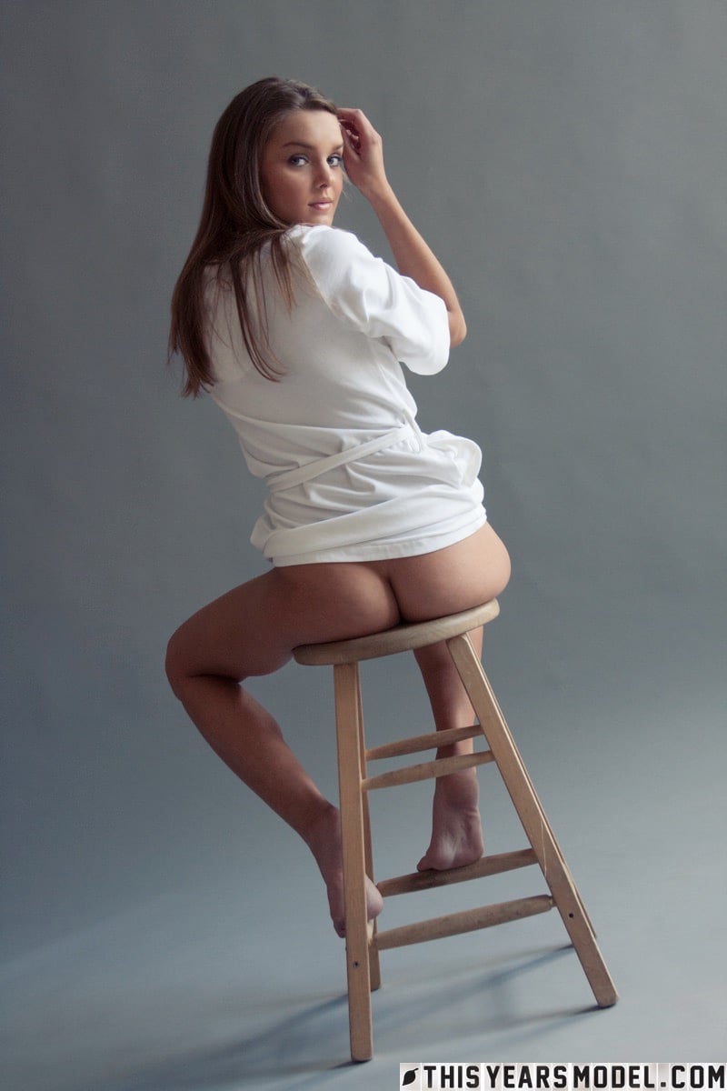 Michelle Jean showing her beautiful naked body on barstool