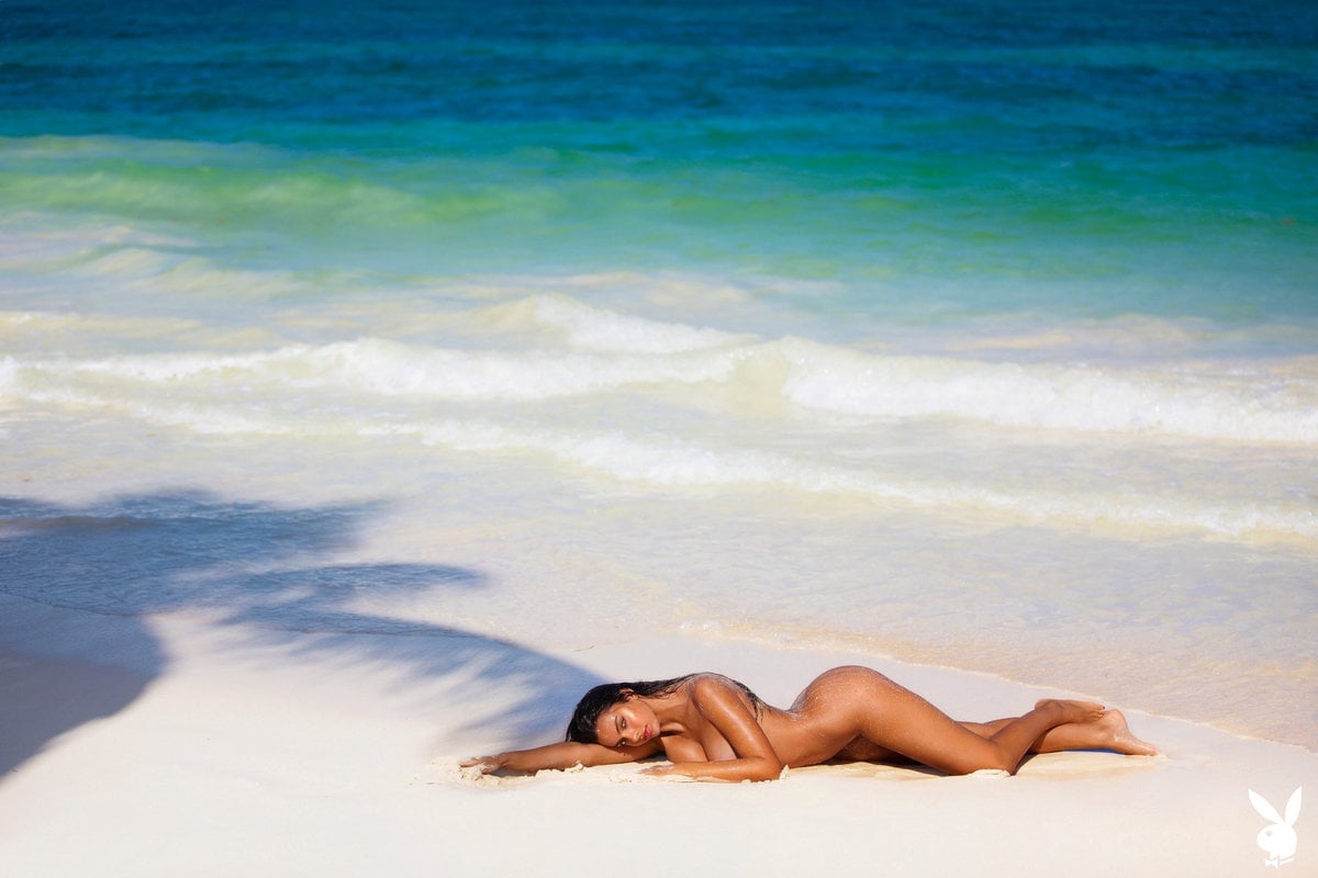 Priscilla Huggins teasing us with her perfect nude body on a beach