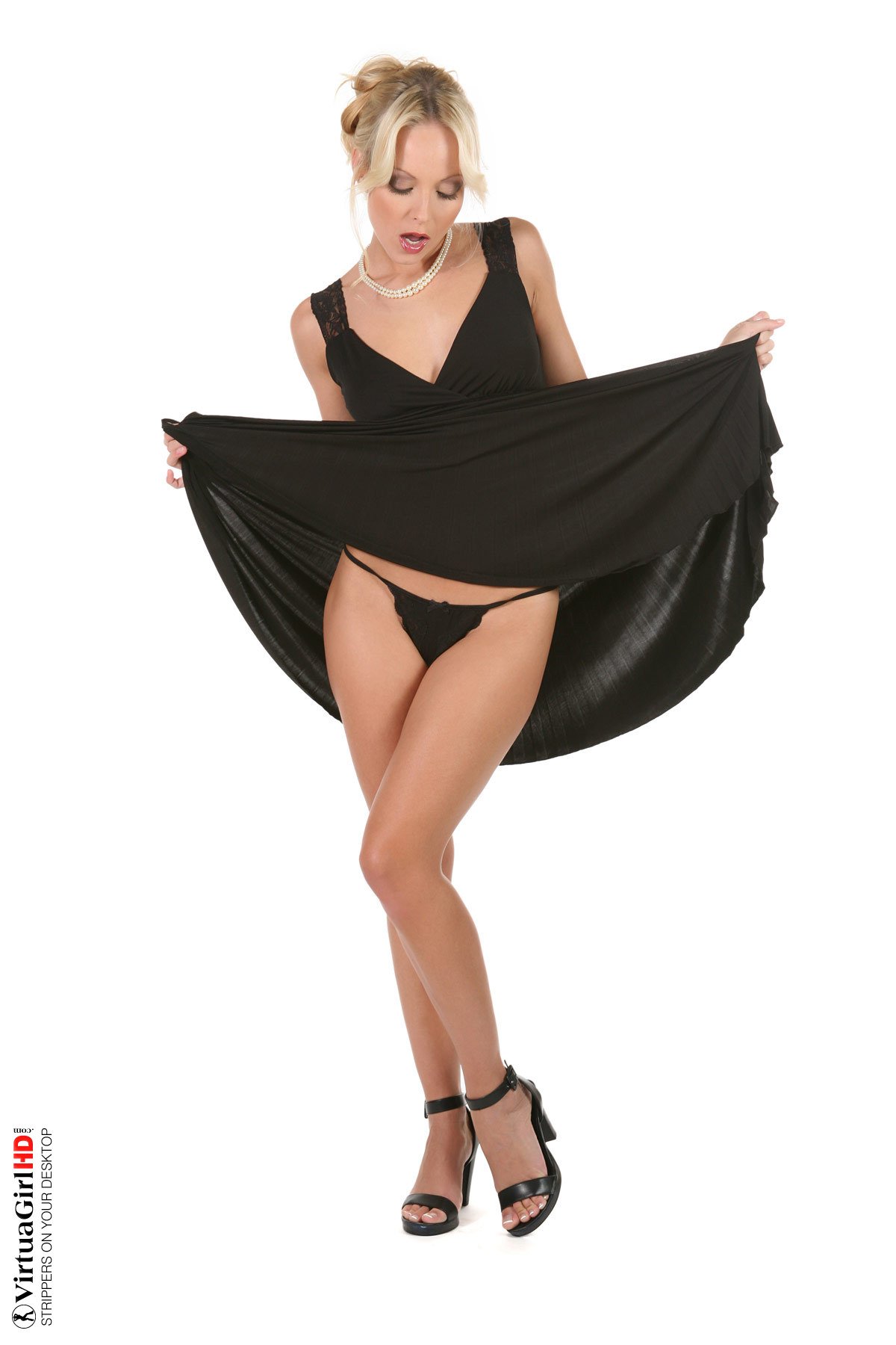 VirtuaGirl - Jana Cova / Midnight show