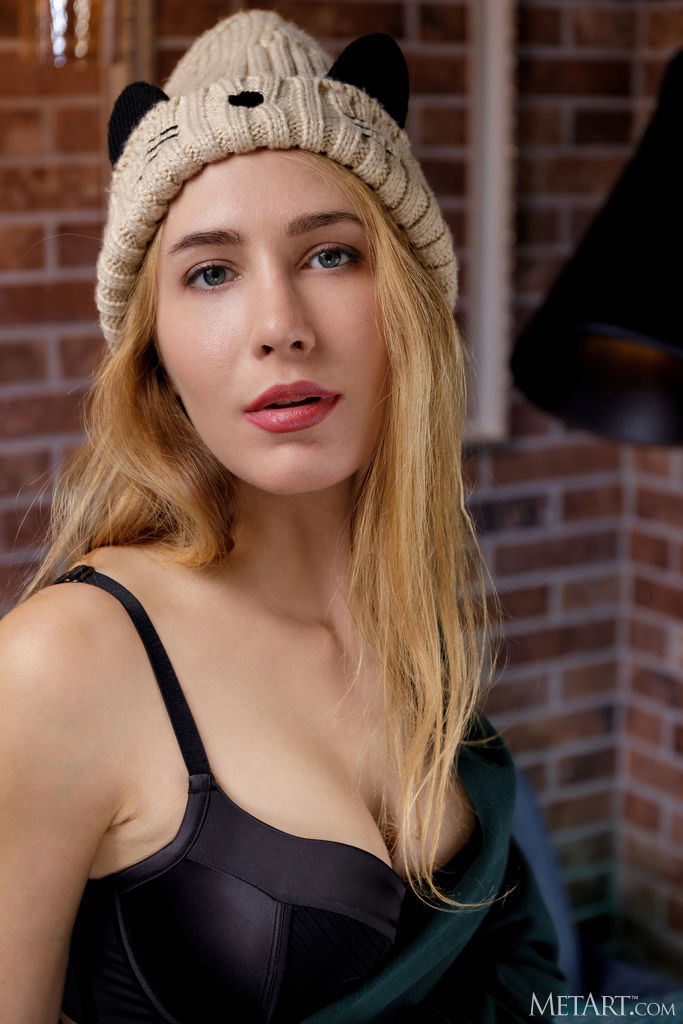 Madelina Reveal She's Wearing Nothing But Sexy Black Lingerie