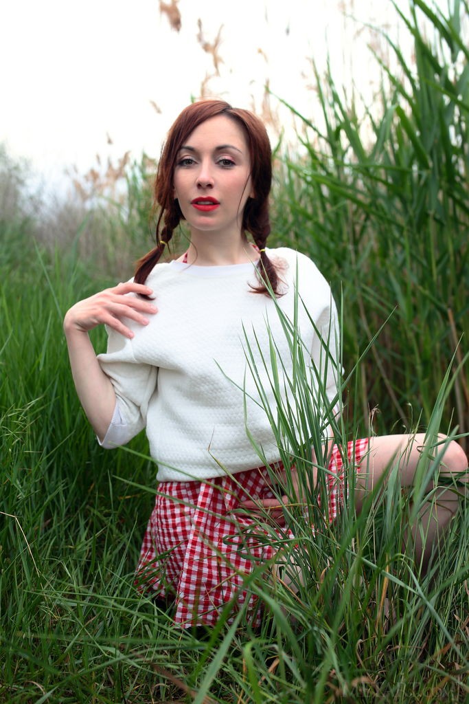 Night A - Sweet cutie masturbates in the middle of the field