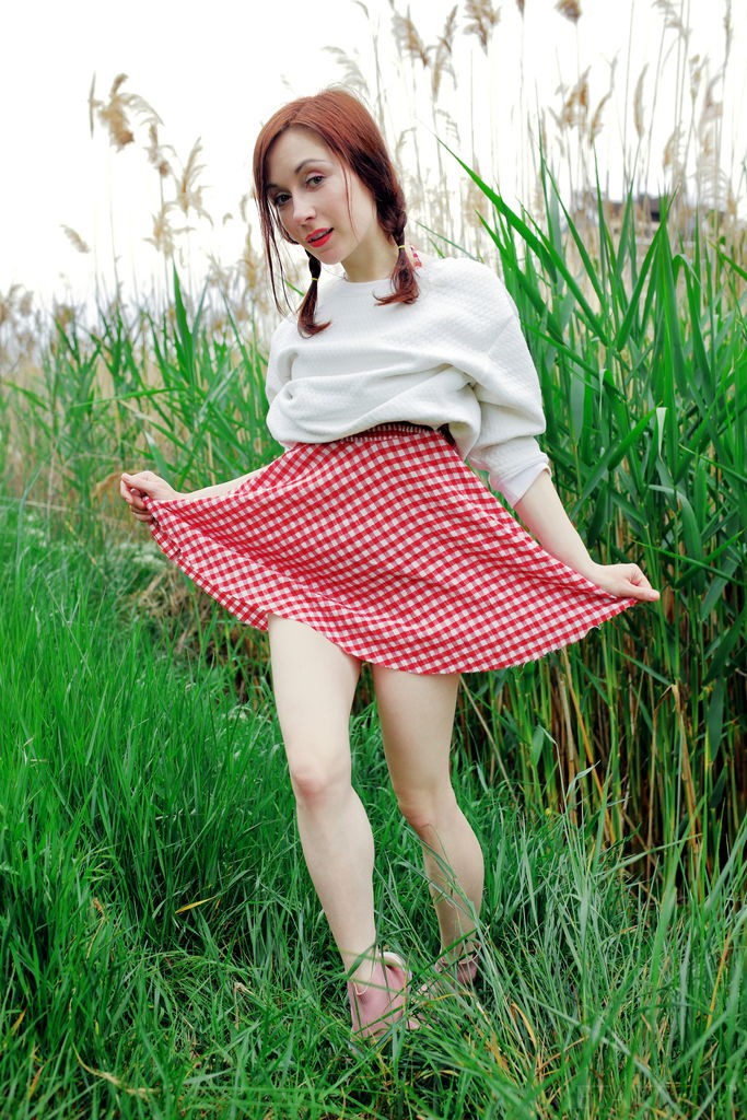 Night A - Sweet cutie masturbates in the middle of the field