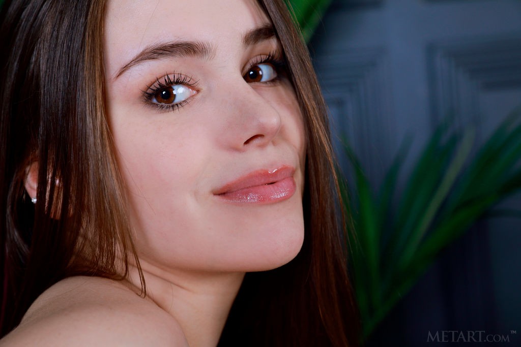 Eva Amari - Fully shaved cutie has a gorgeous pussy and body