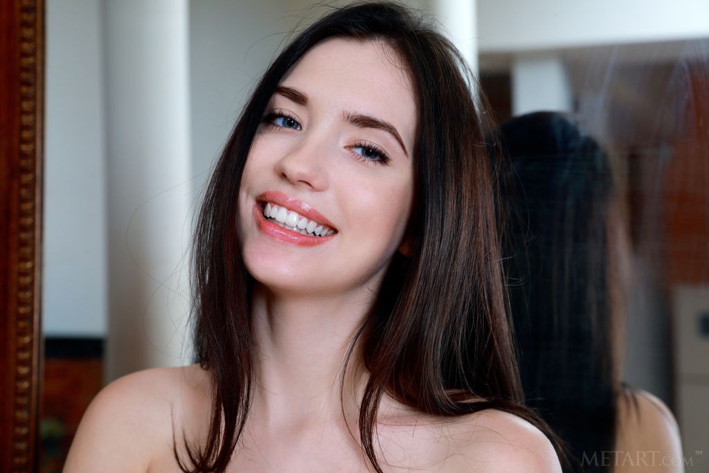 Velana - Shaved brunette bends over to show us the goods