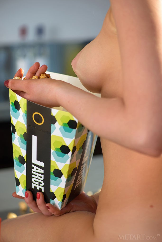Helene - Popcorn, soda and a juicy pair of tits on the kitchen table