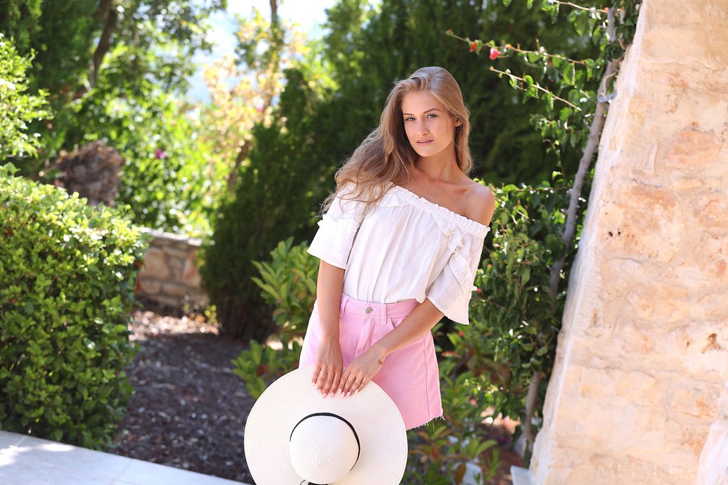 Tiffany Tatum - Outdoor photo shoot with a succulent blonde teen babe