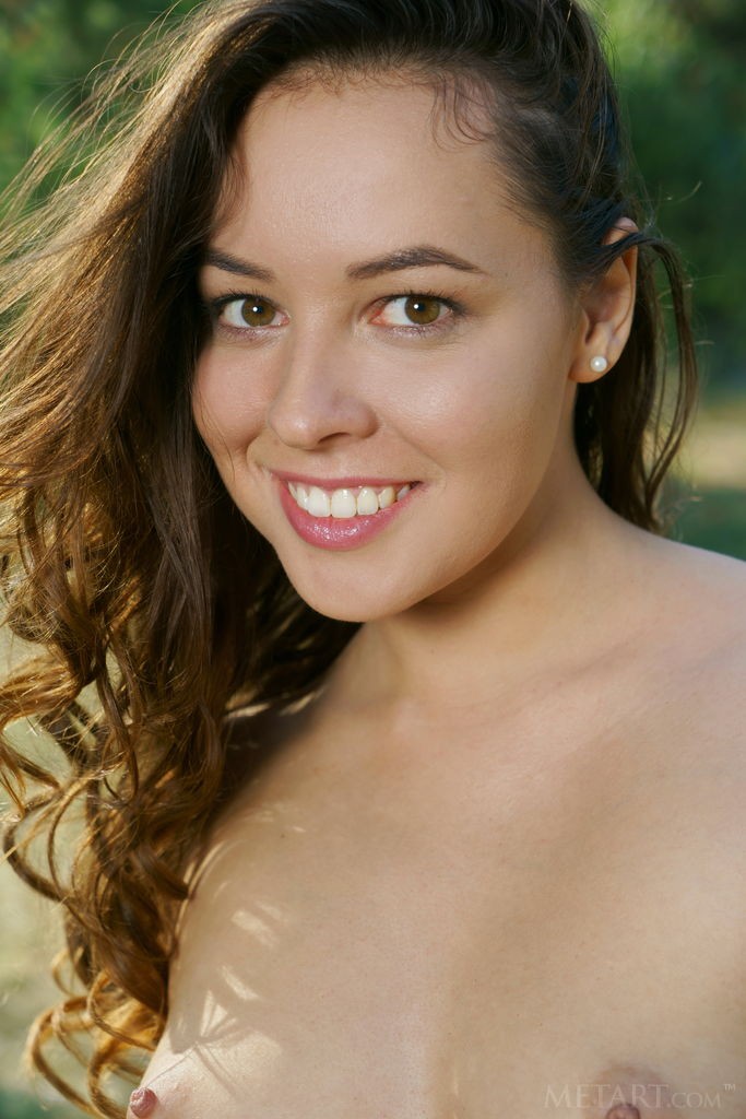 Mira Lynn - Outdoor photo shoot with a ravishing brunette teen model