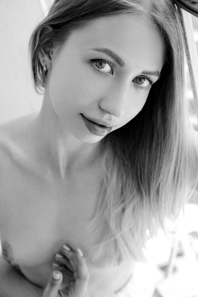 Dominica - Blonde teases her nipples, pussy, clit and natural tits
