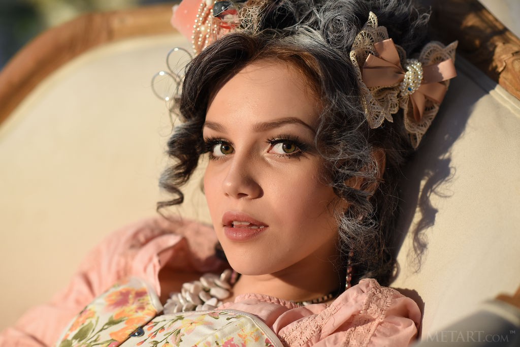 Lily Sands - A naughty princess will make your fantasies come true