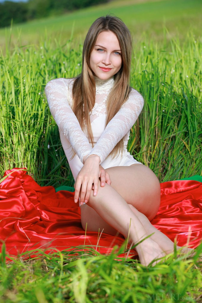 Violet - Striping in the field for the camera on a red silky sheet