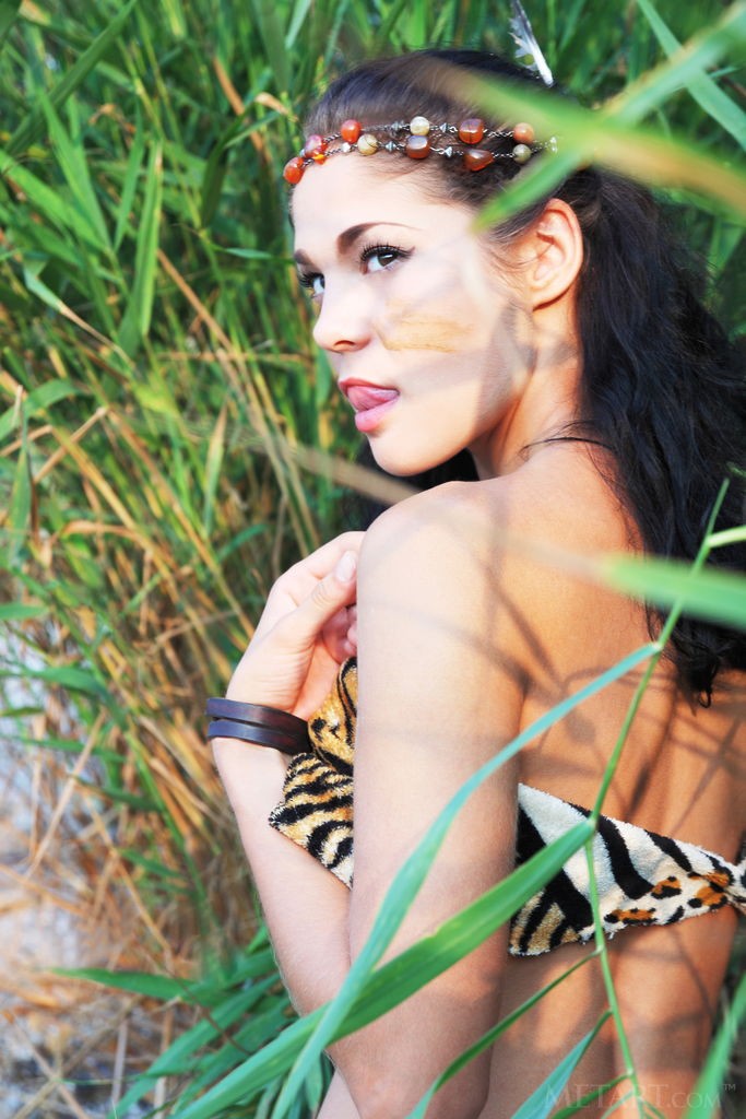 Callista B - Brunette chick spends a fantastic day on the beach