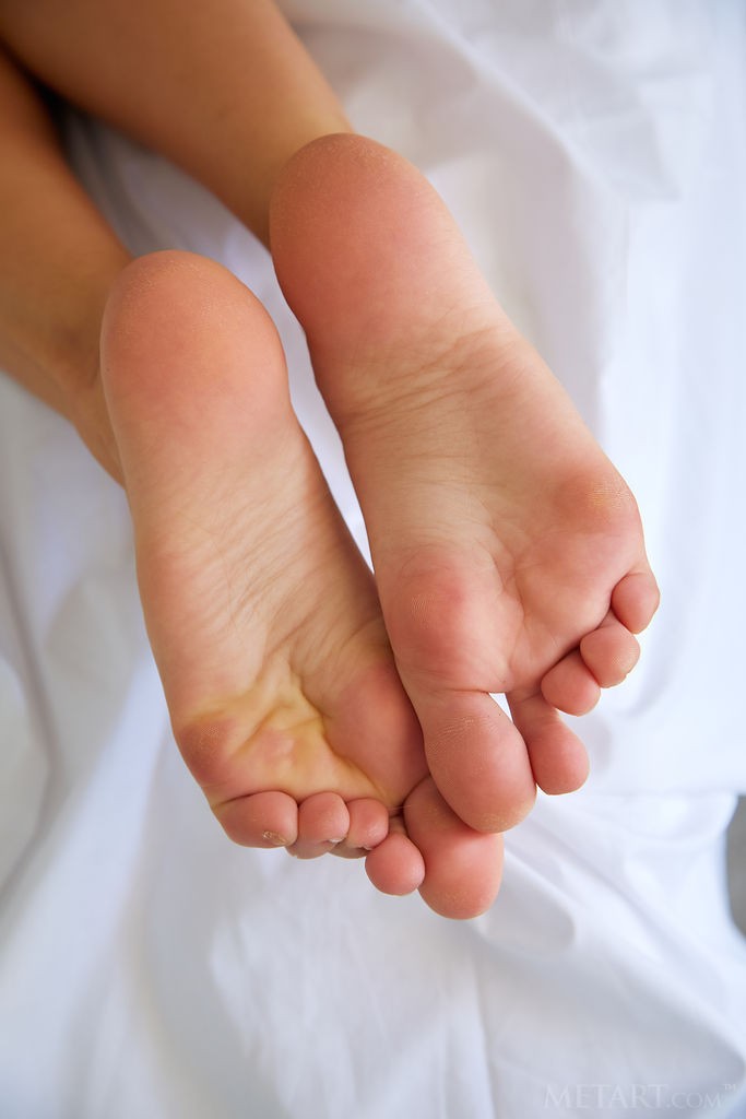 Lee Anne - Not only is her face and ass perfect, she has cute feet