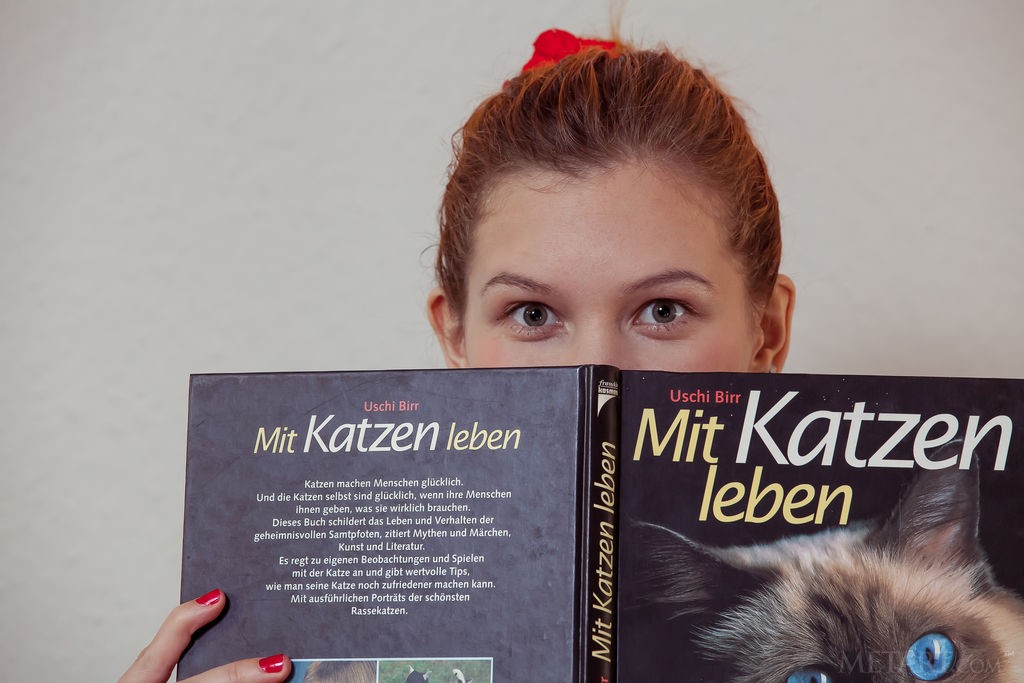 Ambre - Smart girl likes to do her homework in the nude