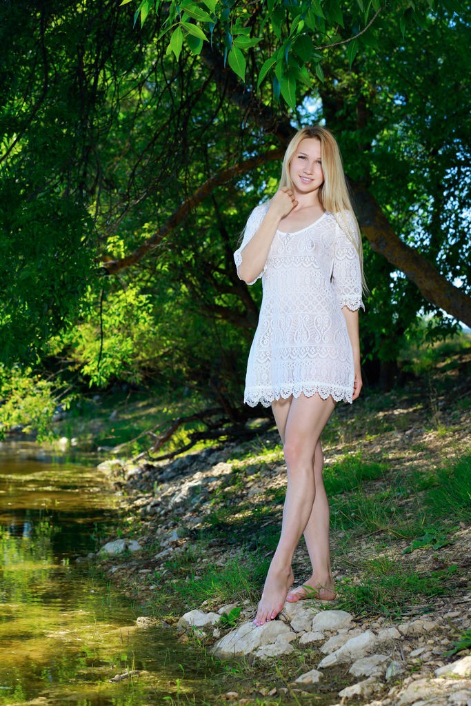Kendell - Her relaxing day by the lake includes some naked sunbathing