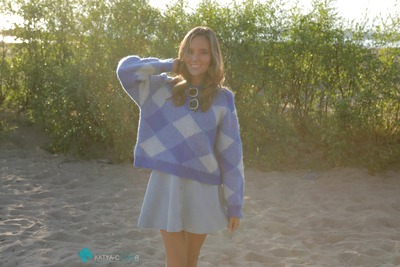 Katya Clover in Sunset Walk