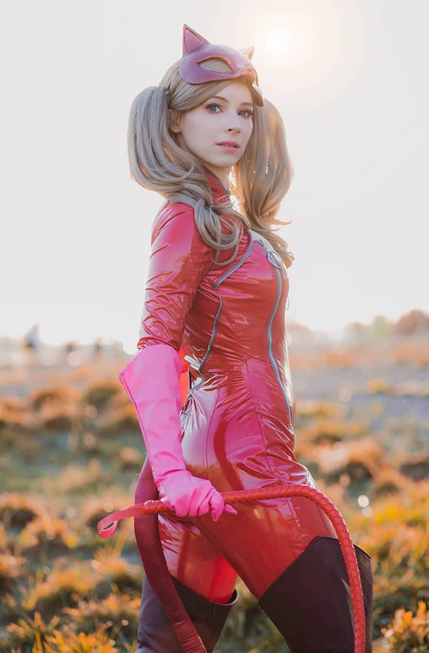 Enji Night is a pro when it comes to cosplay