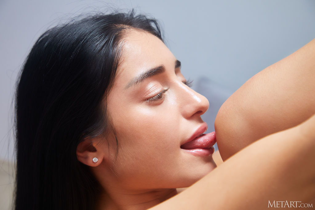 Ara Mix Strips Down To Her High Heels And Stretches Out On The Sofa - Met Art