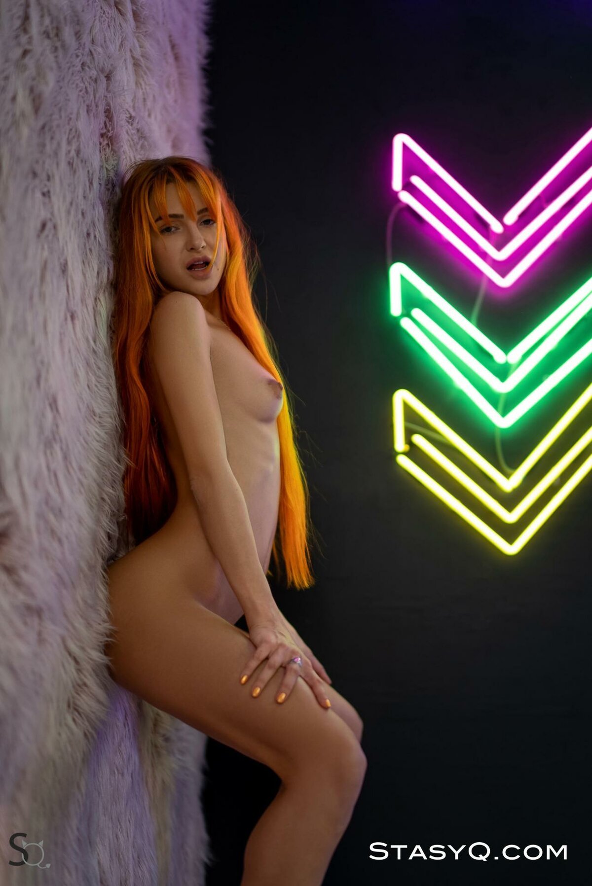 SharonQ shows us her dragon tattoo